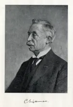 J. Veth / collectie Het Utrechts Archief. Portret van C. Eijkman, geboren 1858, hoogleraar in de geneeskunde aan de Utrechtse hogeschool (1989-1928), Nobelprijswinnaar (1929), overleden 1930. Borstbeeld links.